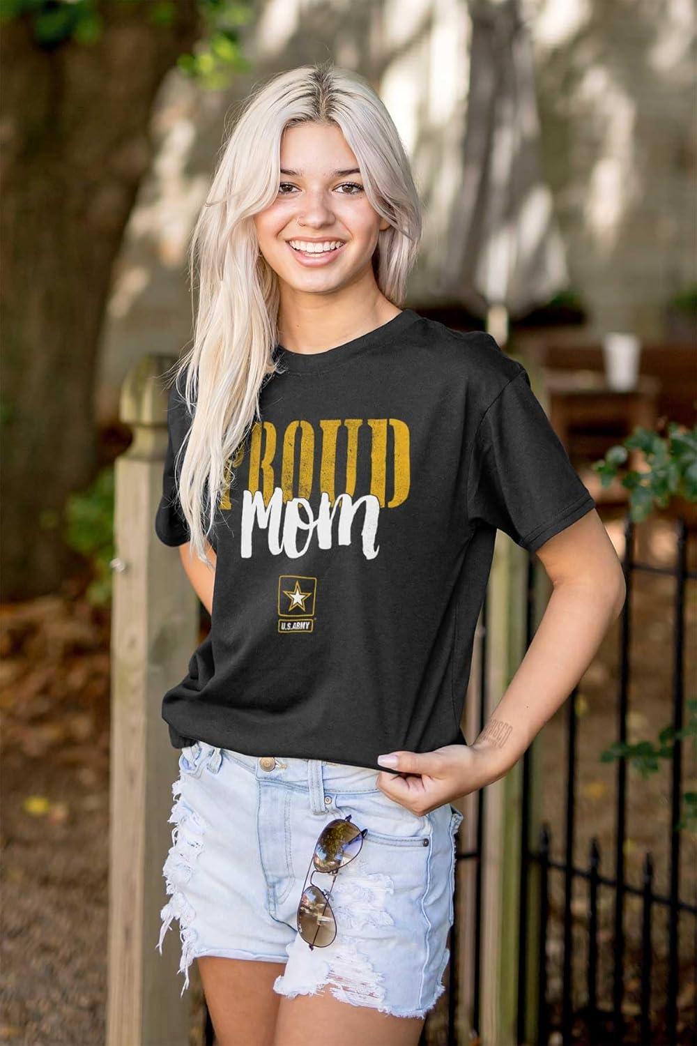 imageUS Army Proud Mom of a Soldier Womens Graphic T Shirt TeesBlack