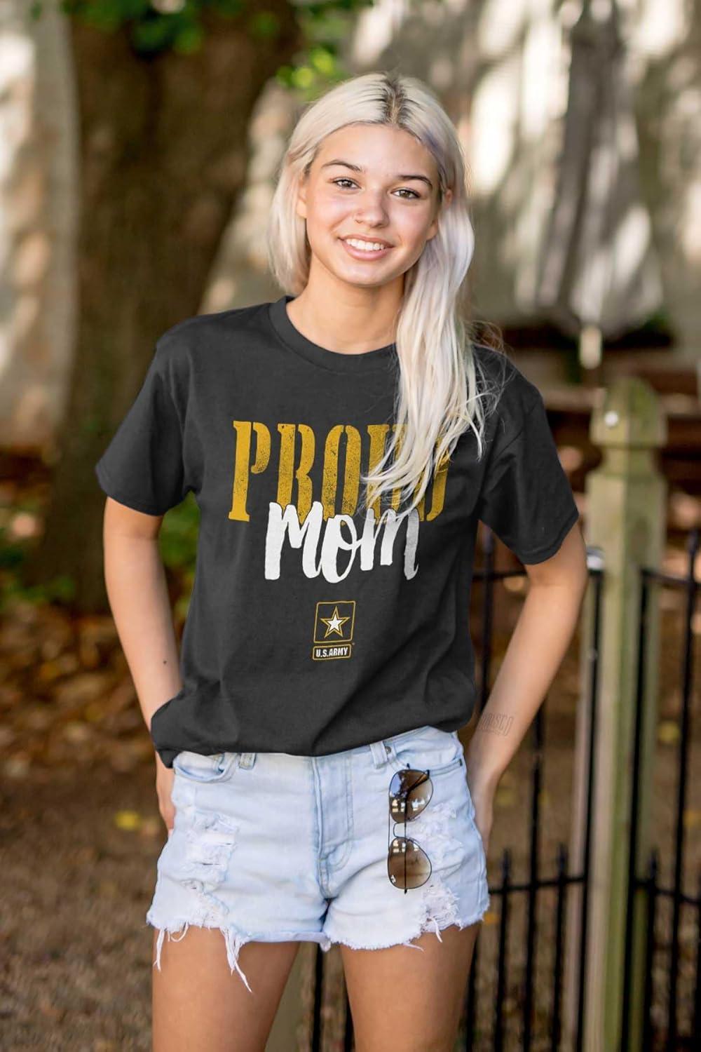 imageUS Army Proud Mom of a Soldier Womens Graphic T Shirt TeesBlack