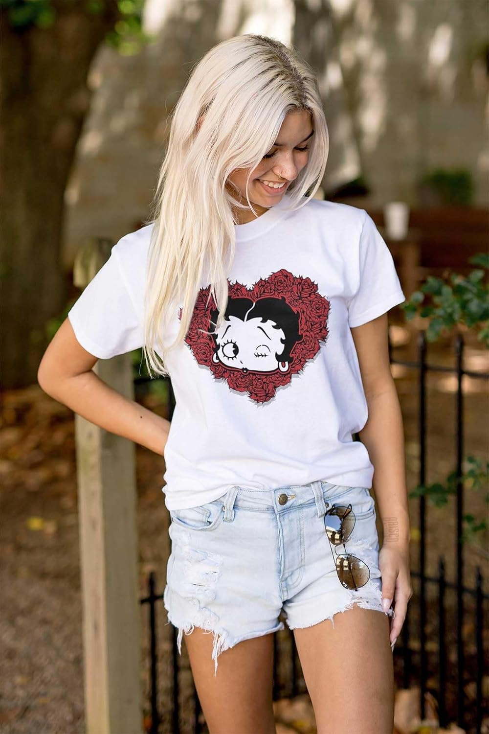 image:imageBetty Boop Heart Wink Blowing Kisses Womens Graphic T Shirt TeesWhite