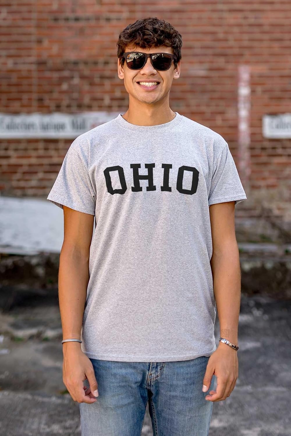 image:imageUSA State Simple Traditional Classic Graphic T Shirt for Men or WomenSport Grey
